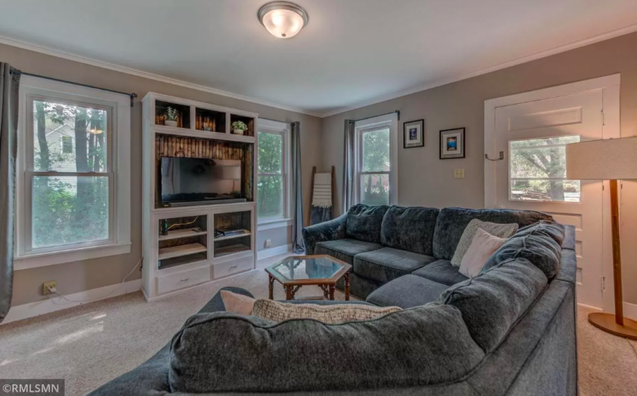 1900 Hudson, Wis. house for sale